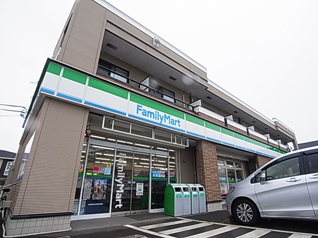 コンビニ　ファミリーマート 柏たなか店（コンビニ）まで389m