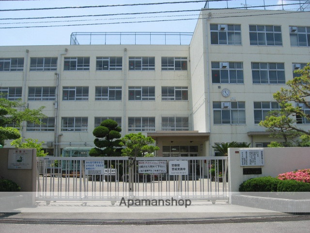 小学校　高槻市立五百住小学校（小学校）まで192m