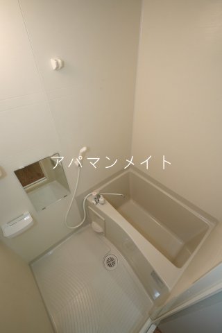 バス・シャワールーム　バストイレ別！
