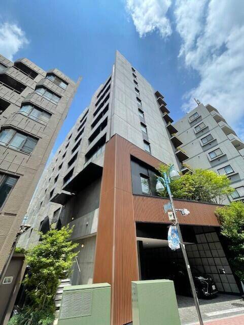 建物外観　オートロック完備