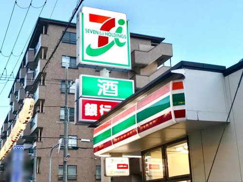 コンビニ　セブンイレブン 大阪加美東4丁目店（コンビニ）まで324m