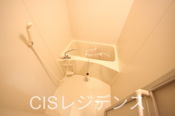 バス・シャワールーム　※別部屋参考写真