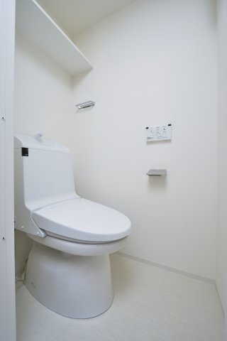トイレ　※同タイプ参考写真です