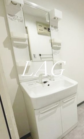 洗面設備　独立洗面台です。