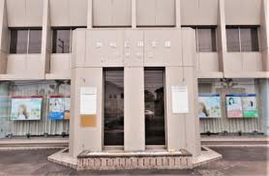 銀行　岡崎信金（銀行）まで57m