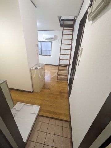 メゾン小島の玄関写真