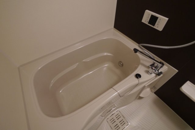 バス・シャワールーム　SANBATH HAKOZAKI