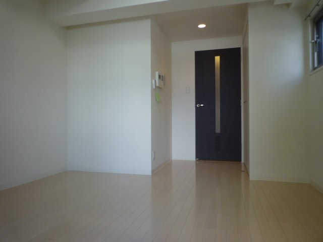 新大阪南グランドマンションの居間写真