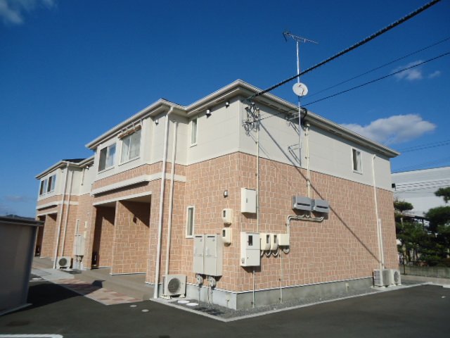 建物外観　外観写真（昼）
