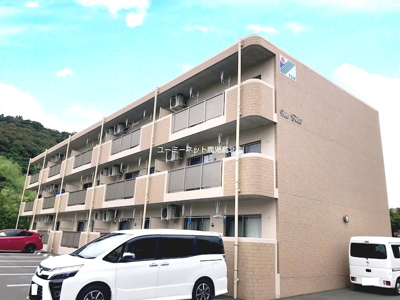 West hillsの外観写真