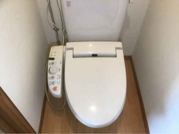 トイレ　図面と現状に相違がある場合には現状を優先