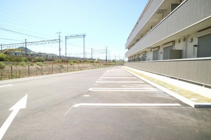 駐車場　駐車場