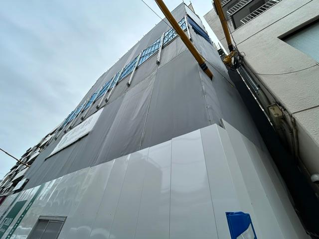 建物外観　建築中
