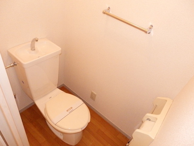 プレミール東郷 Bのトイレ写真