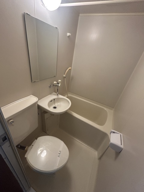 バス・シャワールーム　別部屋参考写真