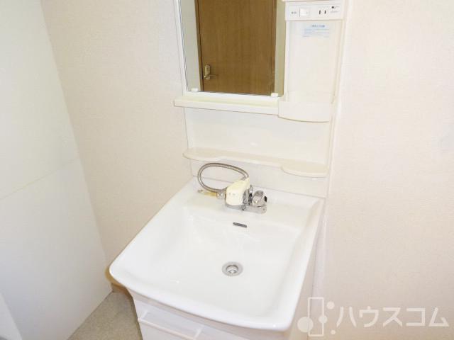 洗面設備　シャンプードレッサーもとても便利ですよ♪