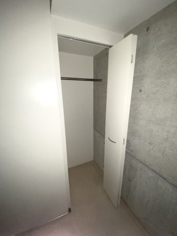 ＪＲ総武線 千葉駅 バス乗車時間：15分 最寄りバス停で下車 徒歩5分 4階建 築11年の内装写真