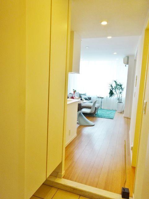 玄関　同タイプ別号室写真