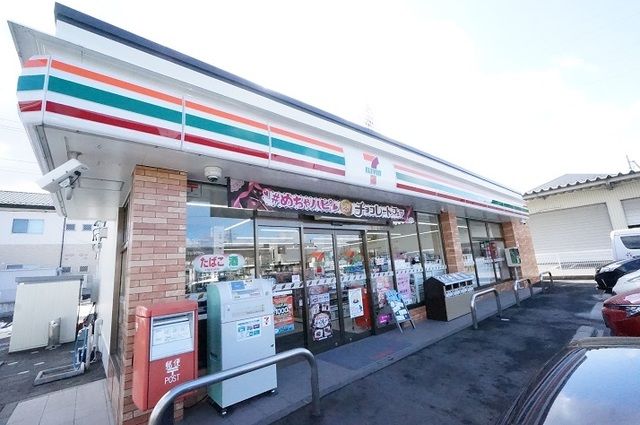 コンビニ　セブンイレブン 郡山八山田西店（コンビニ）まで130m