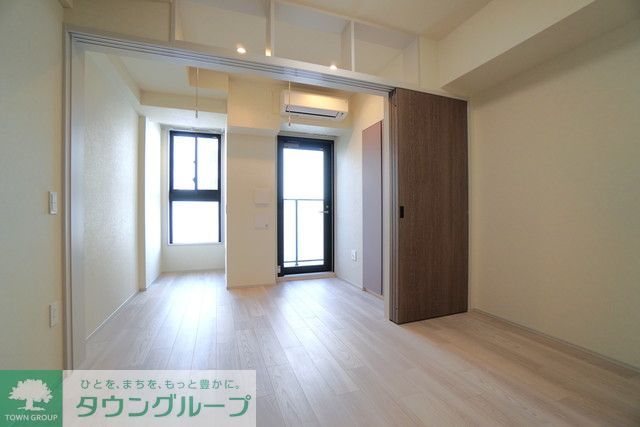 ザ・ライオンズフォーシア外神田の居間写真