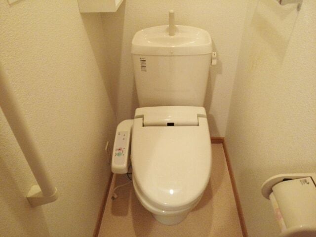 地下鉄御堂筋線 新金岡駅 徒歩14分 2階建 築18年のトイレ写真