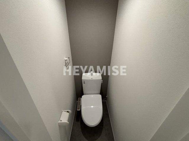 トイレ　※同物件反転タイプの写真でございます※現況を優先します※