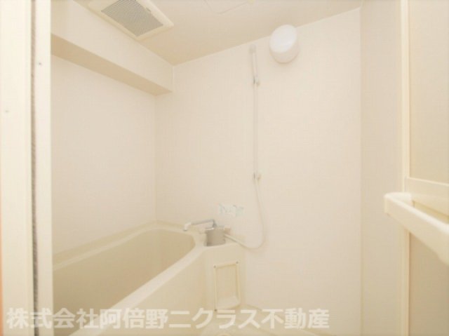 バス・シャワールーム　同建物の内装イメージです。