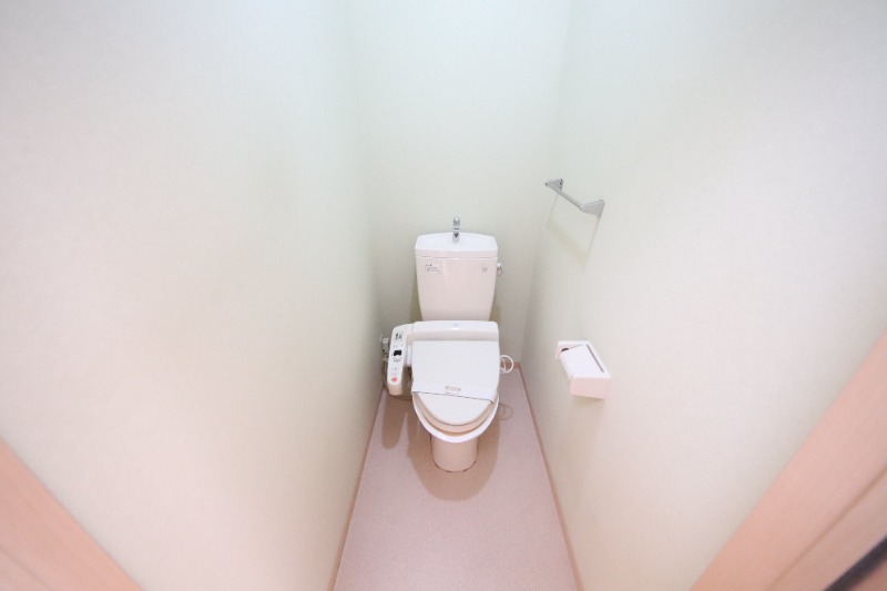 阪神本線 尼崎駅 徒歩13分 2階建 築22年のトイレ写真