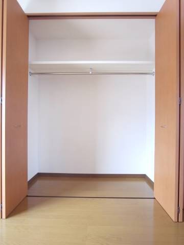 収納　お洋服がたくさん入ります