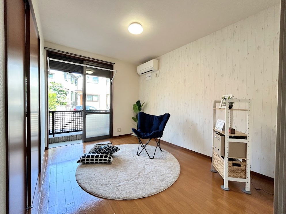 居室・リビング　エアコン付き洋室