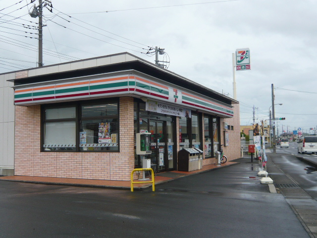 コンビニ　セブンイレブン茨城大宮中富店（コンビニ）まで318m