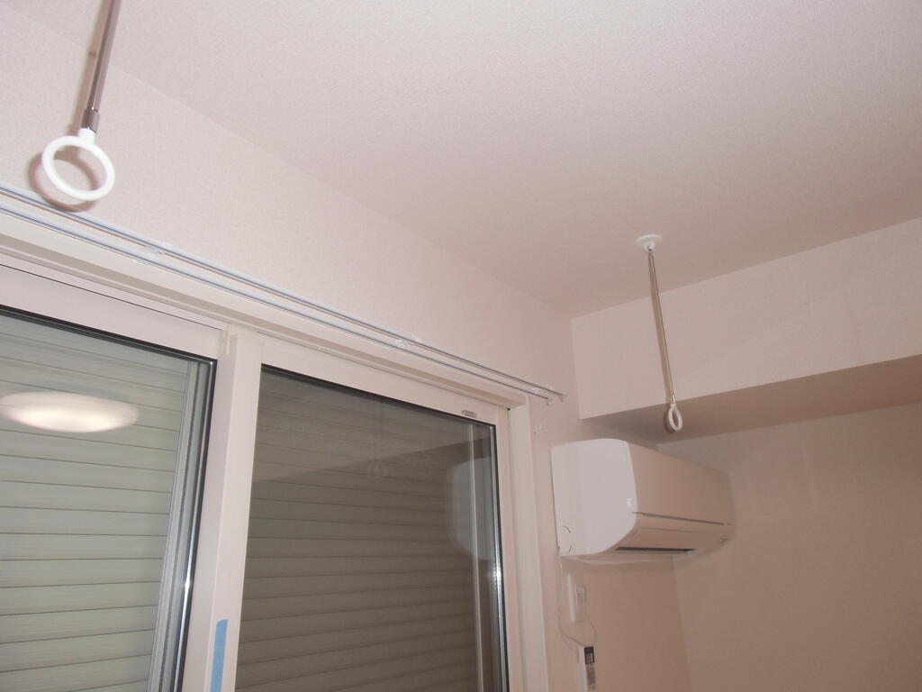 その他設備　室内物干し