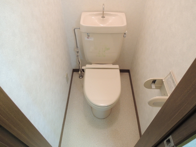 【新潟市中央区沼垂西のアパートのトイレ】
