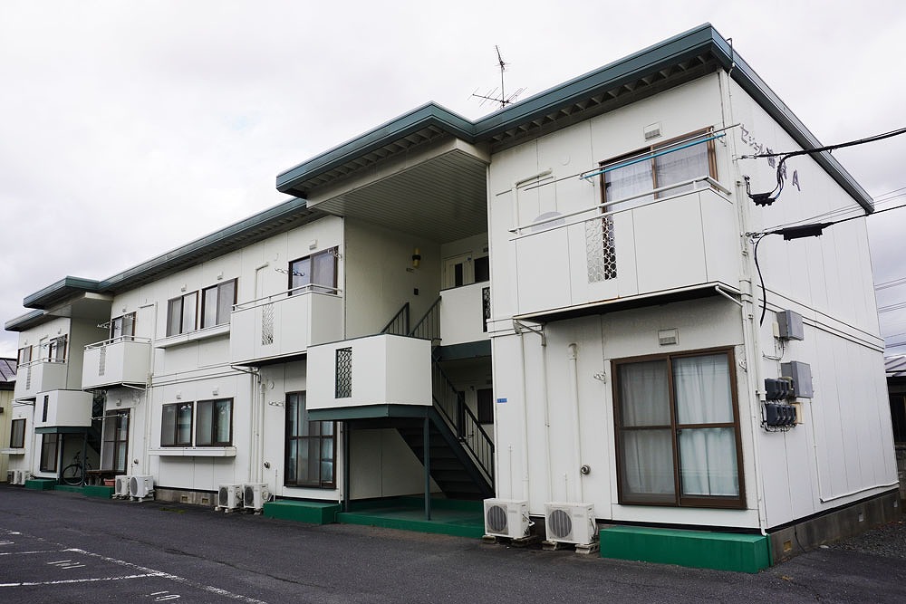 セジュール西村Aの建物外観