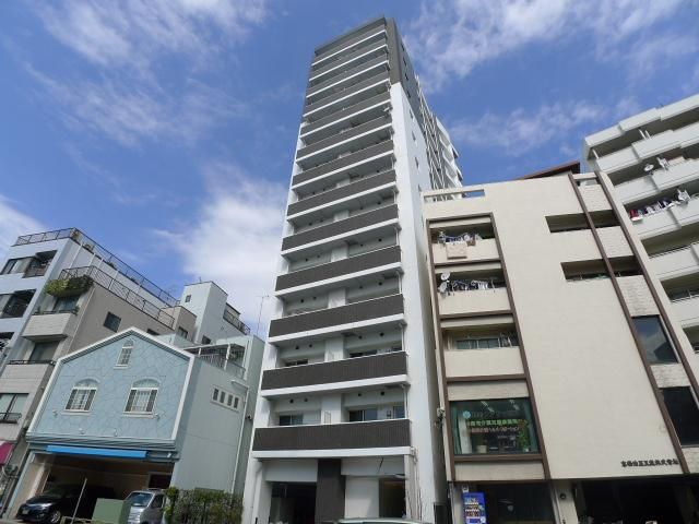 【江東区亀戸のマンションの建物外観】