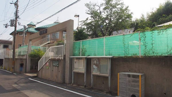 【貸家　物集女町中海道88-17の幼稚園・保育園】