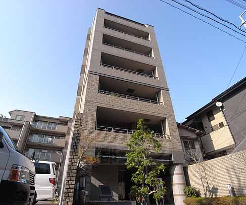 リソシエ今出川聚楽邸の建物外観