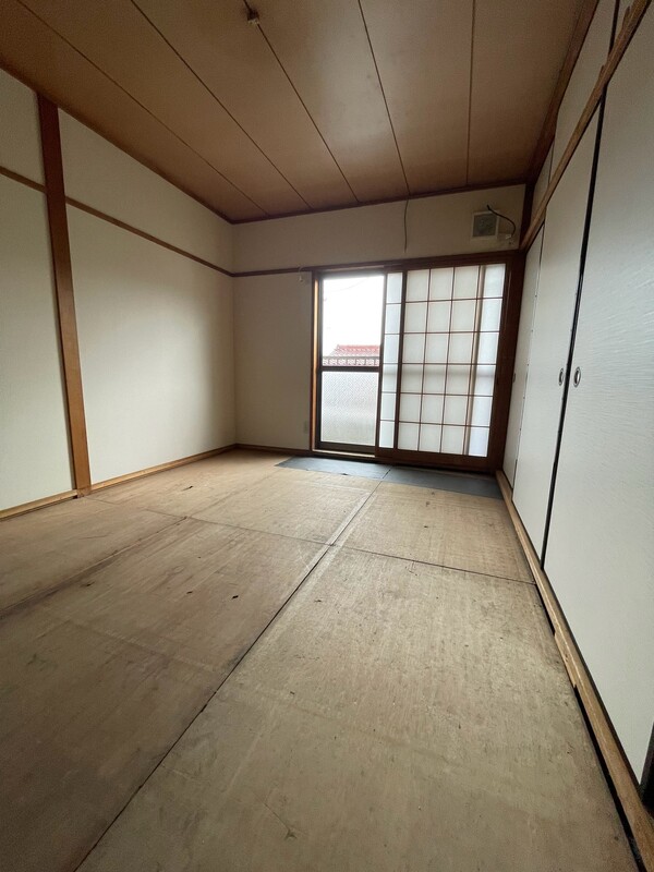 花山ハイツの居間写真
