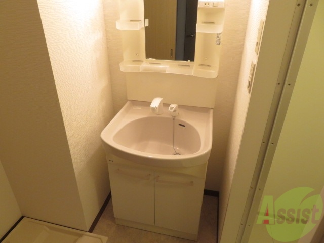 洗面設備　洗面台は独立していて、使いやすそうです。