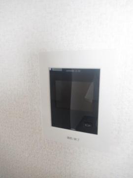ハイツ茨木　セキュリティ　カメラ付インターホン
