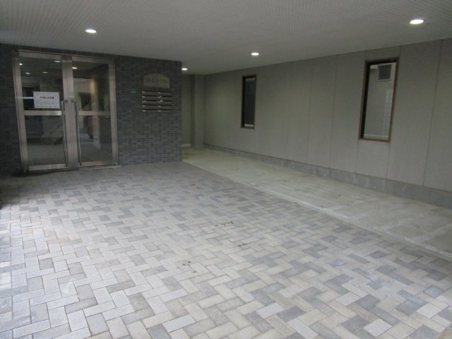 エントランス　エントランス