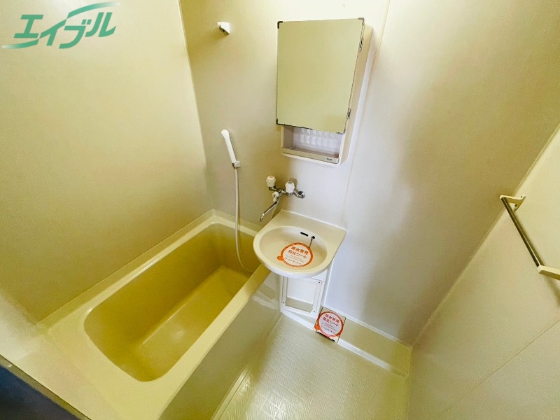 バス・シャワールーム　同物件別室画像