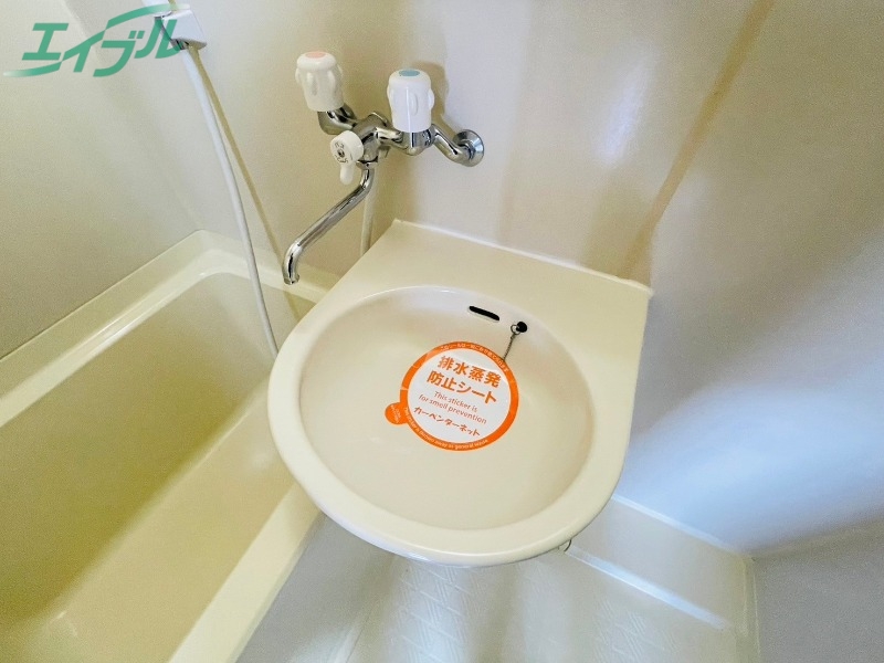 洗面設備　同物件別室画像