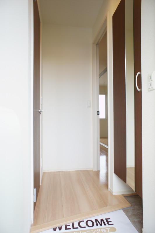 玄関　図面と現状に相違がある場合には現状を優先