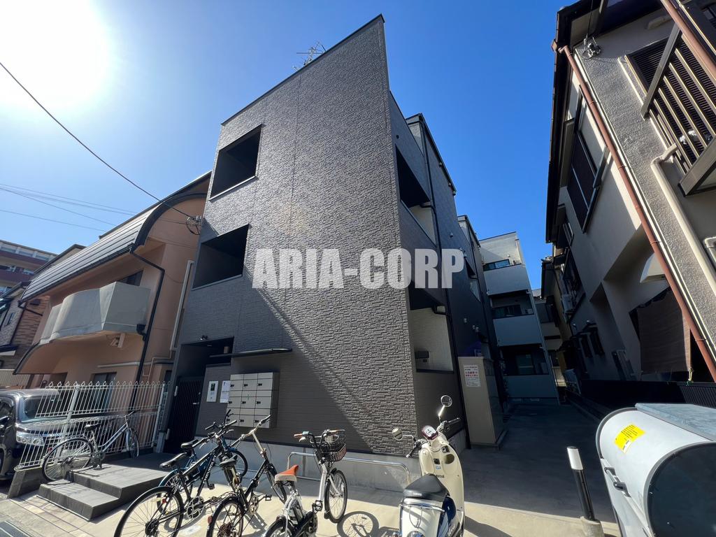 建物外観　2018年完成、大手ハウスメーカー施工デザイナーズアパート！