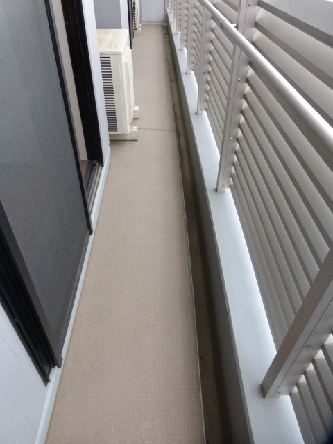 バルコニー　バルコニー