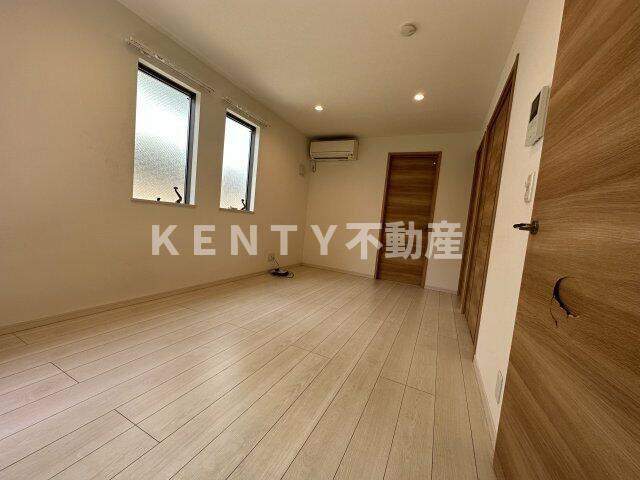 居室・リビング　ゆったり過ごせる居間です