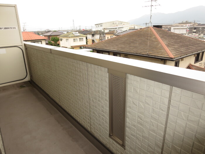 バルコニー　【メゾンセレナ】バルコニー