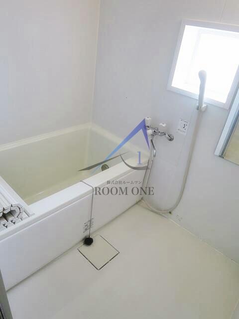 バス・シャワールーム　お風呂です。