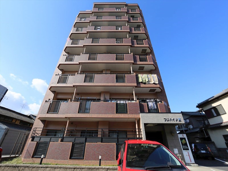 建物外観　外観　防犯カメラ　オートロック　家具家電ご用意できます